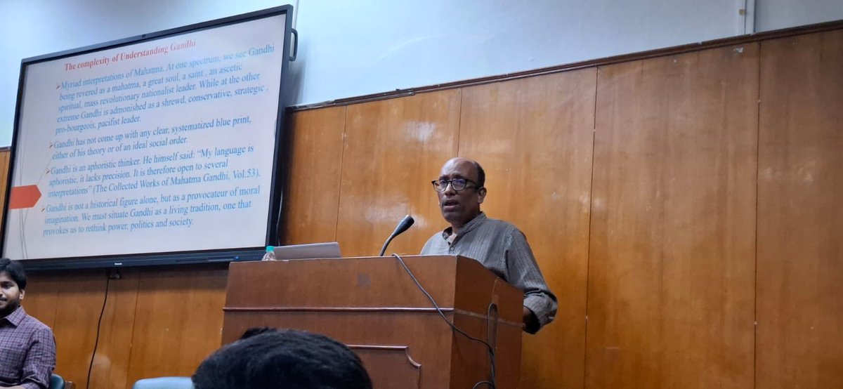 sanjeevzhc's tweet image. It was an honour to be invited to deliver the Inaugural Lecture of Gandhi Study Circle at the prestigious Shri Ram College of Commerce (SRCC),@UnivofDelhi on October 8.
The thoughtful engagement of students and faculty deeply enriched the conversation.
