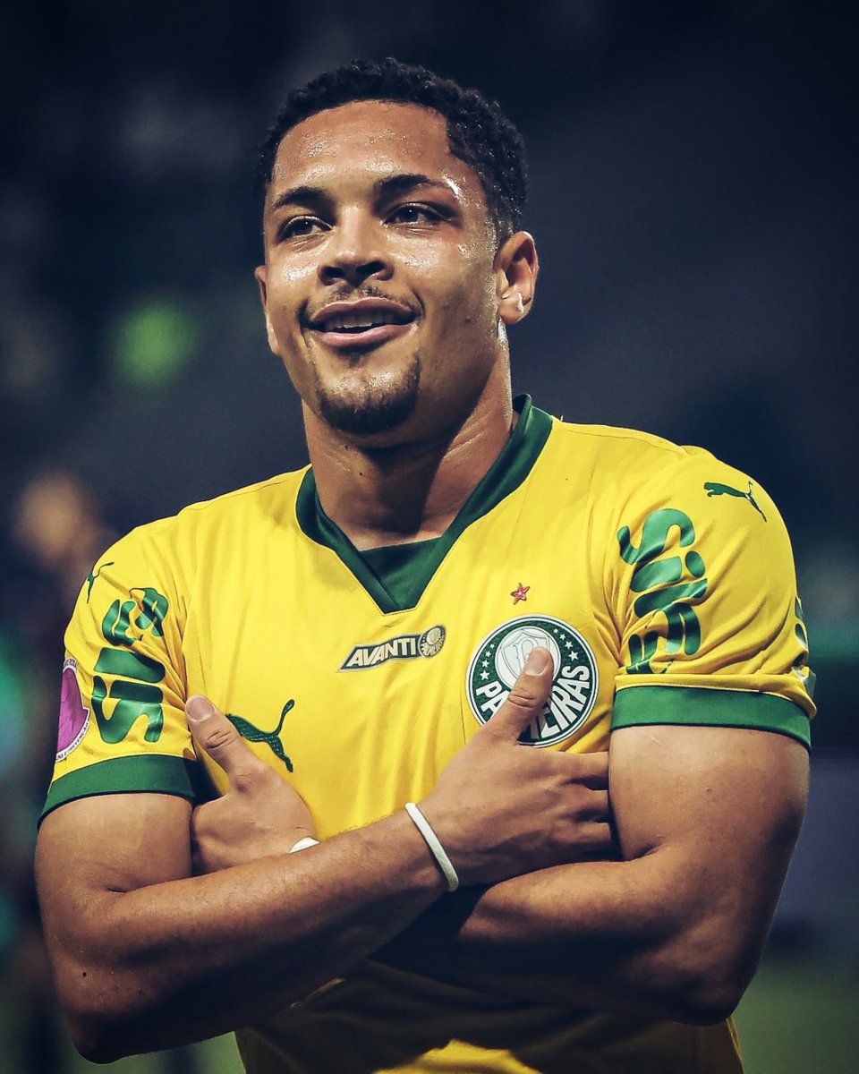 🇧🇷🤯 | 𝐕𝐈𝐓𝐎𝐑 𝐑𝐎𝐐𝐔𝐄 (𝟐𝟎) — Last 12 Games:

⚽️ 12 GOALS
🅰️ 4 ASSISTS 

𝐇𝐄’𝐒 𝐅𝐔𝐂**** 𝐁𝐀𝐂𝐊!