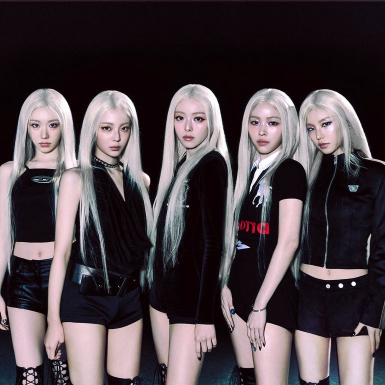 TheePopCore's tweet image. ITZY (@ITZYofficial) announces new album 'TUNNEL VISION', dropping on November 10th.
— Track list for 'TUNNEL VISION':
1. FOCUS
2. TUNNEL VISION
3. DYT
4. FLICKER
5. NOCTURNE
6. 8-BIT HEART