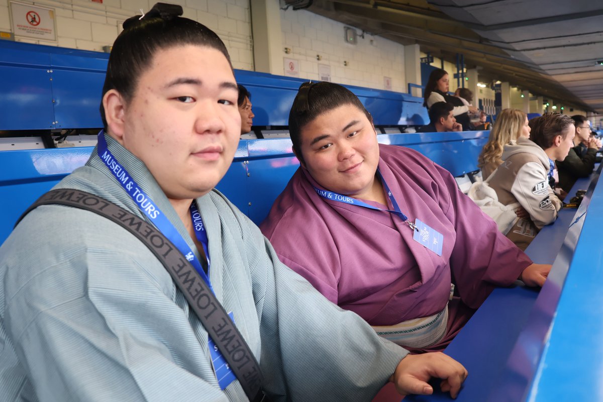 hochi_sumo's tweet photo. ジッ...😏
#伯桜鵬 #藤ノ川 #sumo https://t.co/mx8YrckDDy