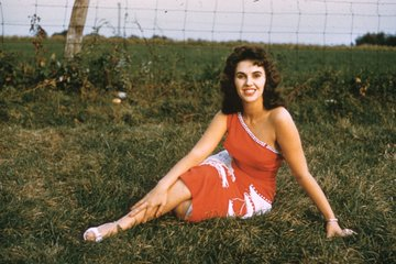 ProfesorJonk's tweet photo. "Parece que las cosas buenas que me han sucedido en mi carrera son cosas que no intentas planificar ni presionar para que sucedan, simplemente suceden".
Wanda Jackson.
Una de las grandes pioneras del Rock and Roll.
#Efemeride #WandaJackson #rockroll https://t.co/PUzuXCFv90