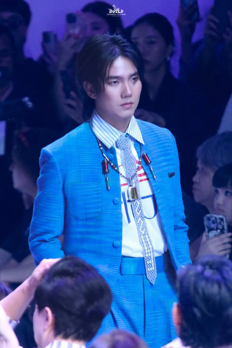 Build_FamilyFC's tweet image. Slaying the runway, one step at a time.💙✨
BUILD AT SIAM PARAGON
#SiamParagonBIFW2025xBuild
#BuildJakapan @JakeB4rever
#Beyourluve