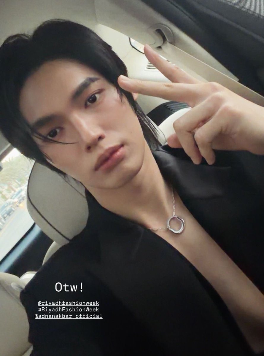 Win Metawin at Riyadh Fashion Week for the very first time! So proud 🖤

WIN AT RIYADH FW 2025
#RFW2025xWin #winmetawin