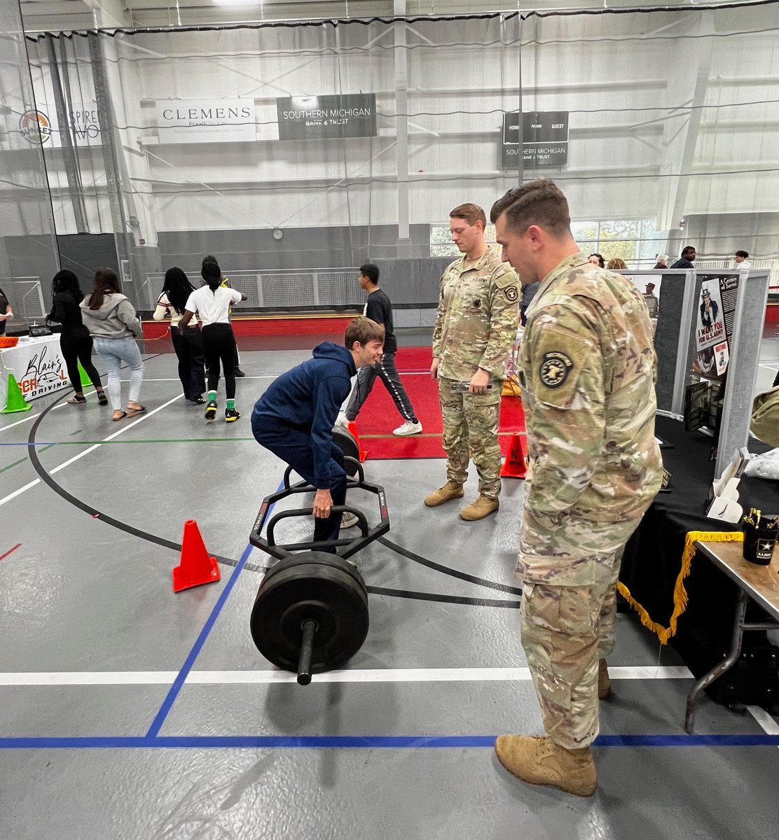 A Branch County career exploration event is happening now! 🙌
Students are exploring hands-on career activities &amp; connecting with local employers — discovering their future paths right here in Southwest Michigan. 💼✨
#CareerExploration #BranchCounty #MichiganWorksSouthwest