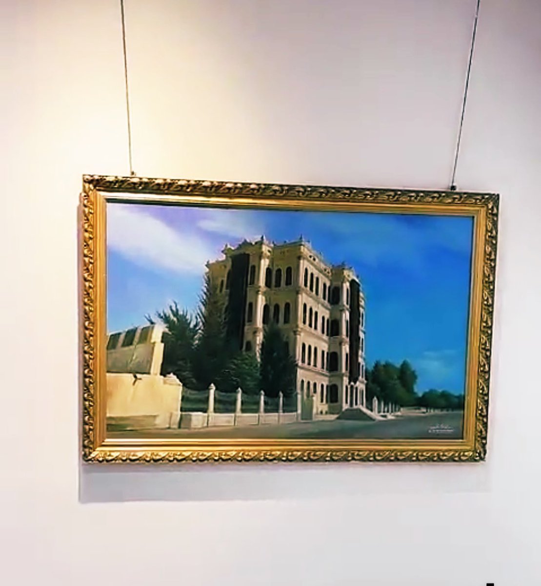 خير الله التركستاني .. لوحةُ عمرٍ اكتمل ضياؤها في ذاكرة الفن

رحمة الطويرقي _الطائف 

في أمسيةٍ من أمسيات الوفاء، عطّرت جمعية الثقافة والفنون بالطائف مساء الأربعاء أجواءها بعبق الجمال، وهي تحتفي بالفنان القدير خير الله التركستاني، في مبادرةٍ راقيةٍ حملت في جوهرها رسالة تقديرٍ