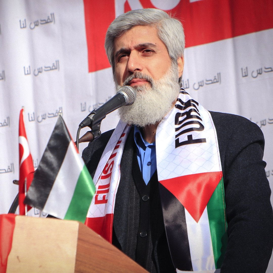 Alparslan_ARA's tweet image. اللهم تقبّل استشهاد يحيى السنوار، وتغمده برحمتك الواسعة، وأحسن إليه بفضلك. عاش شهيدًا، ونال شرف الشهادة كما تمنى. اللهم أخرج من صفوف حماس قادةً أكفاء يملؤون مكانه ويحملون رايته  من بعده.

الشيخ ألبرسلان قويتول                                       
#يحيى_السنوار