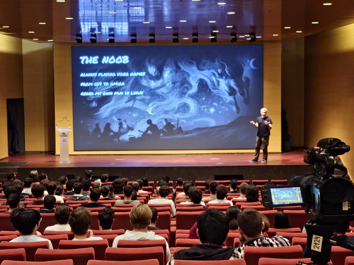 TecnoCampus's tweet image. 🫶 Avui és la conferència inaugural del #Grau en Disseny i Producció de #Videojocs i el doble Grau en Videojocs i #Informàtica amb Ricard Pillosu, Cofundador i CEO de @Epictellers 🎮💻