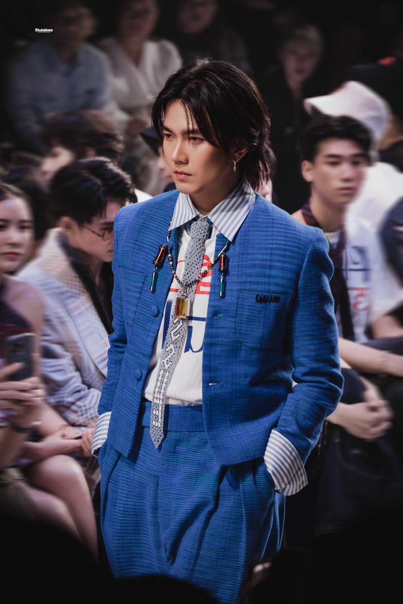 biu8boo_ni's tweet image. 20251016 &lt;Build&gt; BIFW2025
✨ 人潮拥挤我能感觉你 ✨
@JakeB4rever
BUILD AT SIAM PARAGON
#SiamParagonBIFW2025xBuild
#BuildJakapan
#Beyourluve