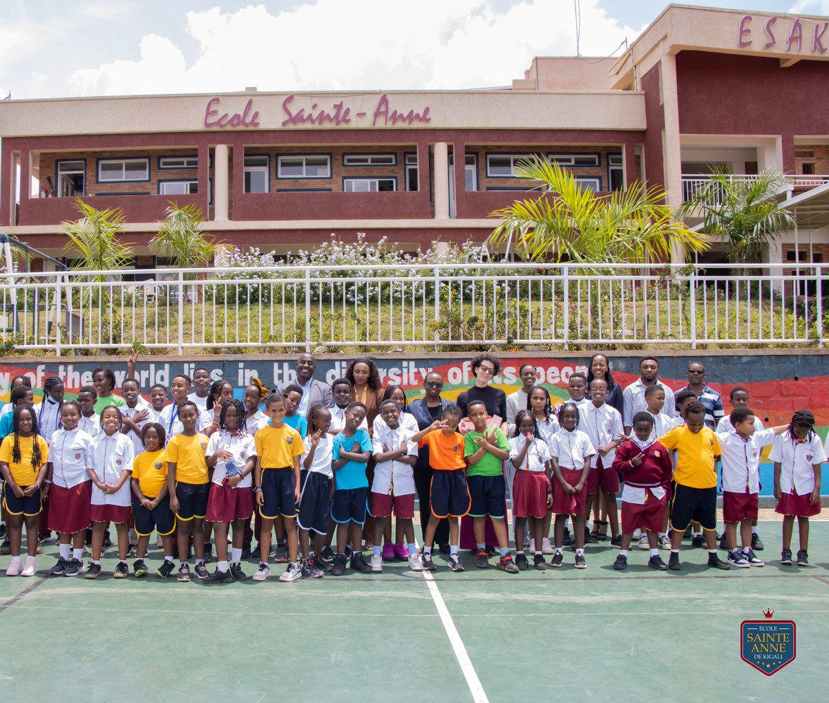 Accueil de Madame Sarah Delbois, Attachée de coopération pour le français au Rwanda à l’@esak_rwanda. 
....................
We proudly received Sarah Delbois, official in charge of promoting French language cooperation in Rwanda, at @esak_rwanda.