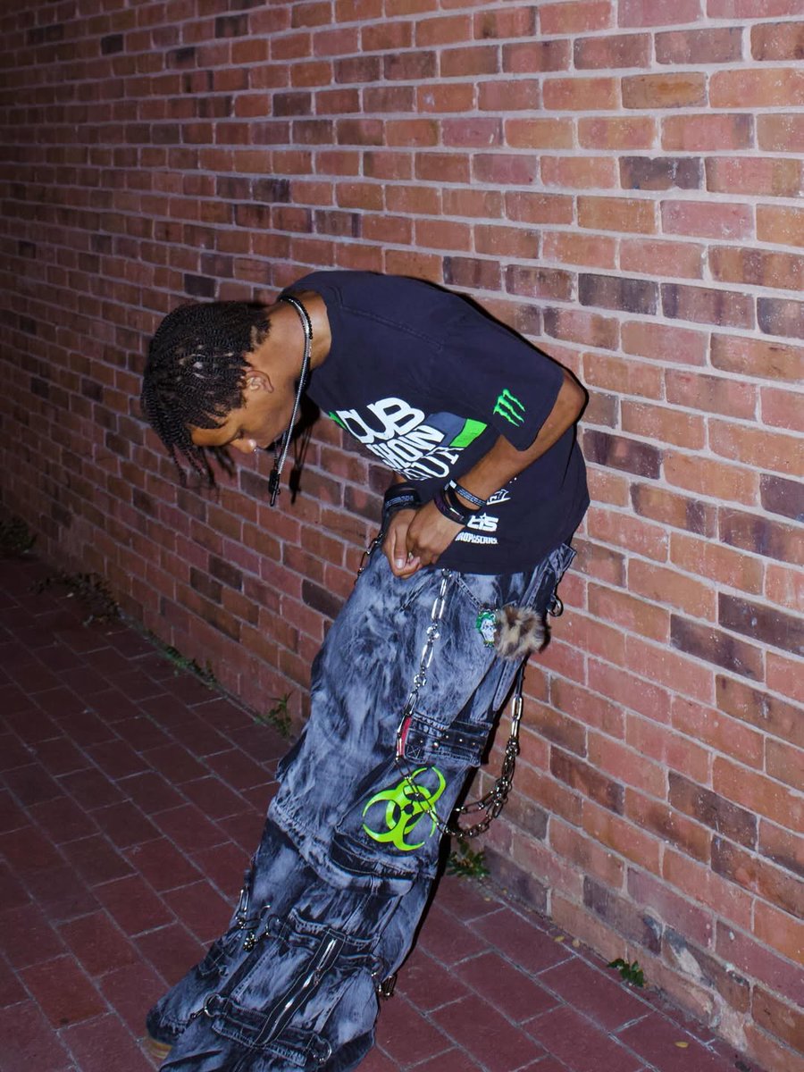 VampireFreaks's tweet photo. We love our customers and seeing pictures rocking your orders!
@gjallorhorn08578 is rocking the Tripp NYC Biohazard Pants [Black Denim Storm Wash]

#TRIPPNYC #TrippPants #AltFashion #CustomerPic https://t.co/EhVK8e6306