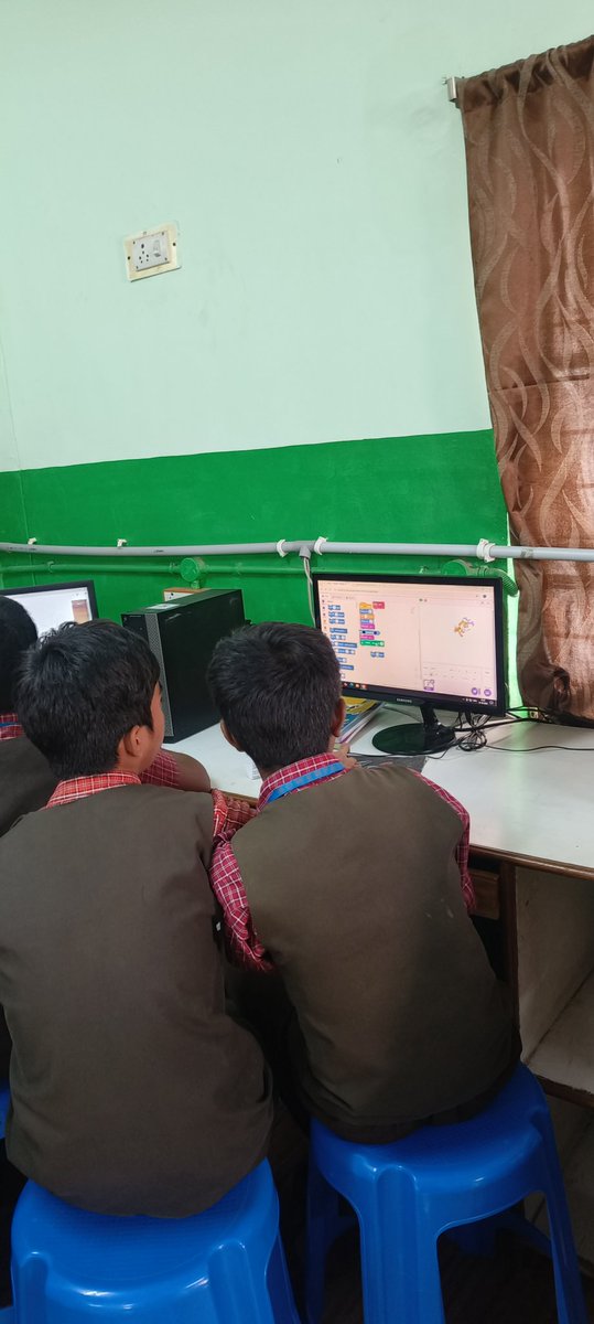 mr_gaurav_800's tweet image. Instead of teaching regular computer basics today, I decided to close the books and let them create games yes, my students spent the day working on Scratch!