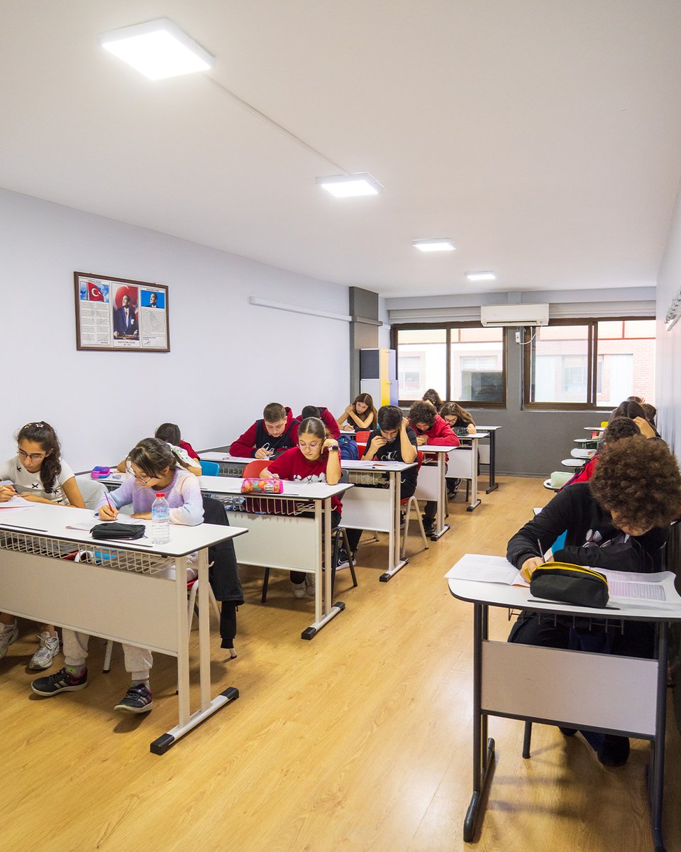 🔑 Tam Öğrenmenin Anahtarı: RADİKAL KEY!

🚀 Öğrenmeyi pekiştiren takip, tekrar, ödev ve uygulama temelli sistemimiz RADİKAL KEY artık başladı!

#radikalkey #öğrenmekkolaylaşır #hedefeulaş #dersçalışma #öğrencibaşarısı #verimlicalışma #tekrar #radikaleğitimkurumları #motivasyon