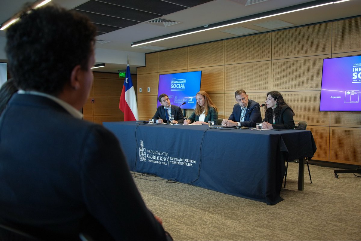 Participamos del Seminario de Innovación Social para la Superación de la Pobreza, donde abordamos la importancia de la innovación en políticas públicas y cohesión social junto a expertos, académicos y representantes de candidaturas presidenciales.