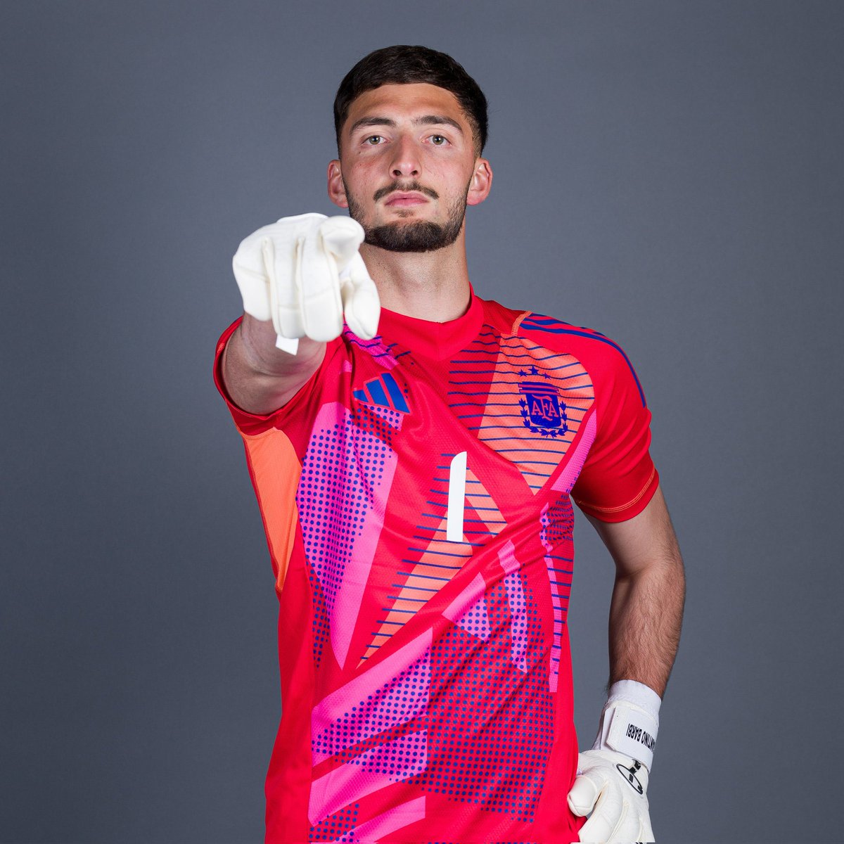 🇫🇮 | Estar en la final de un Mundial Sub-20, siendo una pieza importante y figura, ¿no debería alcanzar para ser, por lo menos, suplente en la primera de Talleres?

No tengo dudas de que Barbi tiene que ser más que considerado de cara al 2026, y más teniendo en cuenta que Burrai