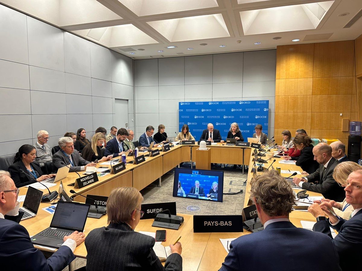Honoured to chair today’s OECD Friends of Ukraine meeting, focused on 🇺🇦 accession to the Anti-Bribery Convention and discussions on education policy.
Today’s exchange underscored Ukraine’s strategic alignment with OECD standards and our shared commitment to continued cooperation