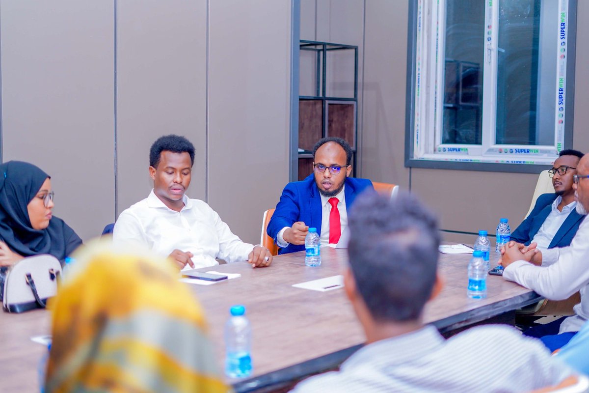 KasimHon's tweet photo. I believe that meaningful dialogue and mentorship are the foundation of leadership and innovation.

This session brought together passionate young minds and experienced mentors to exchange insights, discuss challenges, and inspire new solutions for our communities. https://t.co/UOkkUFfagL