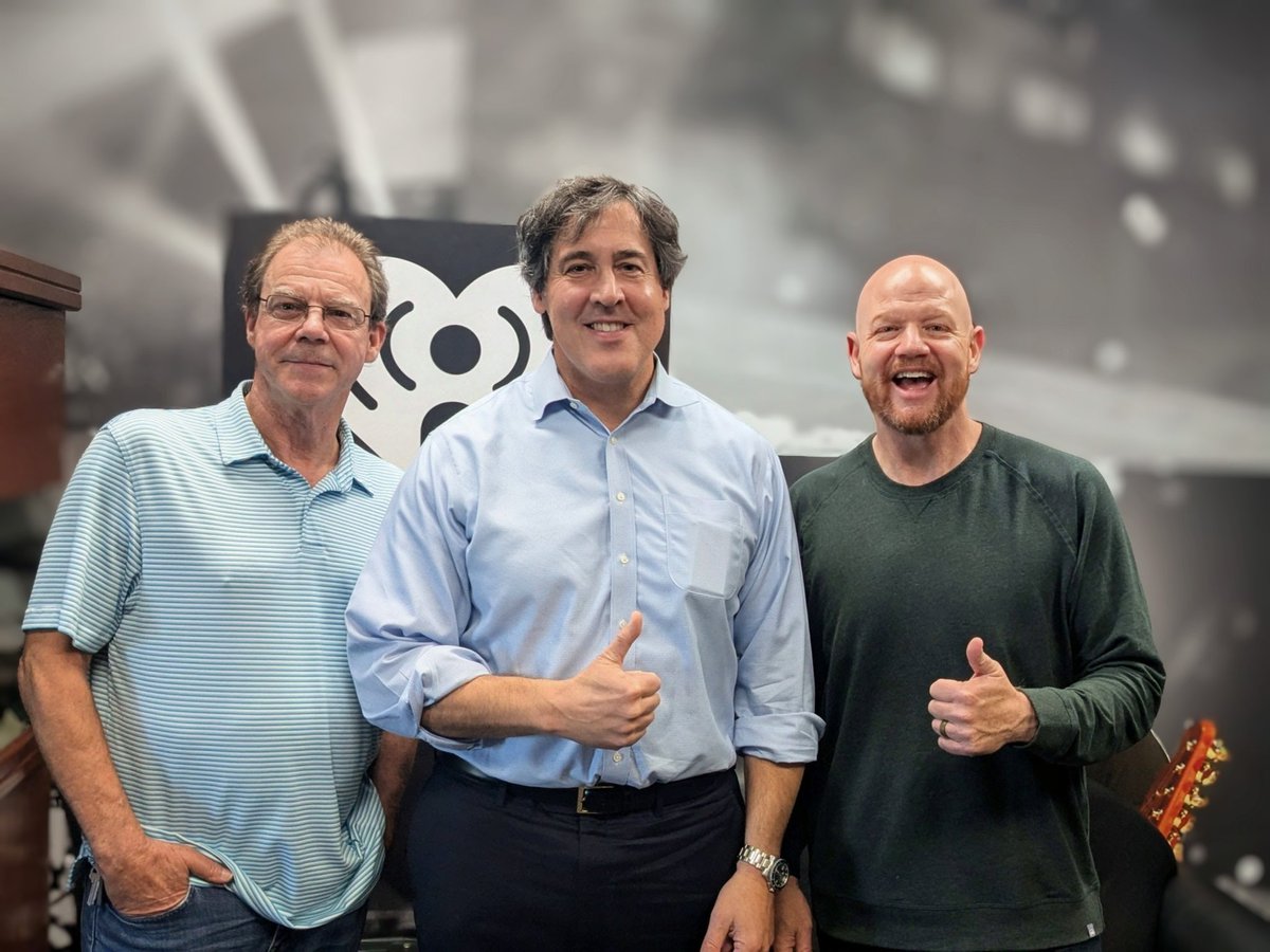 The architect of #Project2025 and the man challenging Lindsey Graham for his Senate seat, it's @DansForSenate on today's podcast. iheart.com/podcast/269-ra…