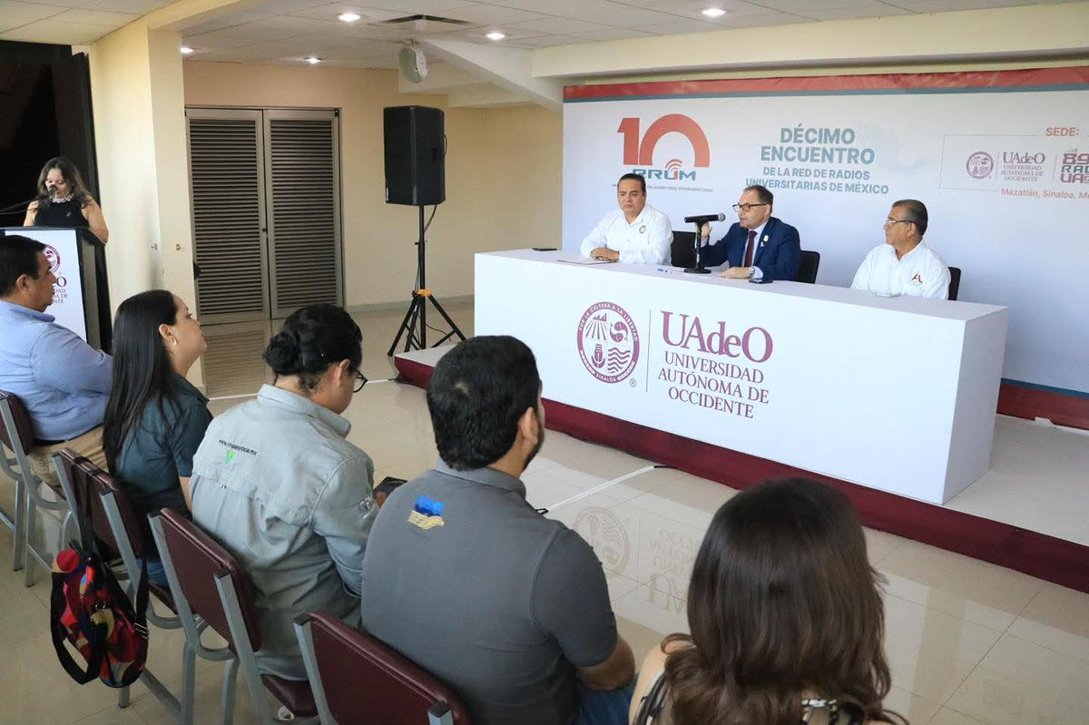 Trasciende60696's tweet photo. #Radio || LA #UADEO SERÁ SEDE DEL DÉCIMO ENCUENTRO DE LA RED DE RADIOS UNIVERSITARIAS DE MÉXICO || #TNoticias @UADEOoficial
https://t.co/C2YcGpn3No https://t.co/wbUIxEsoSl