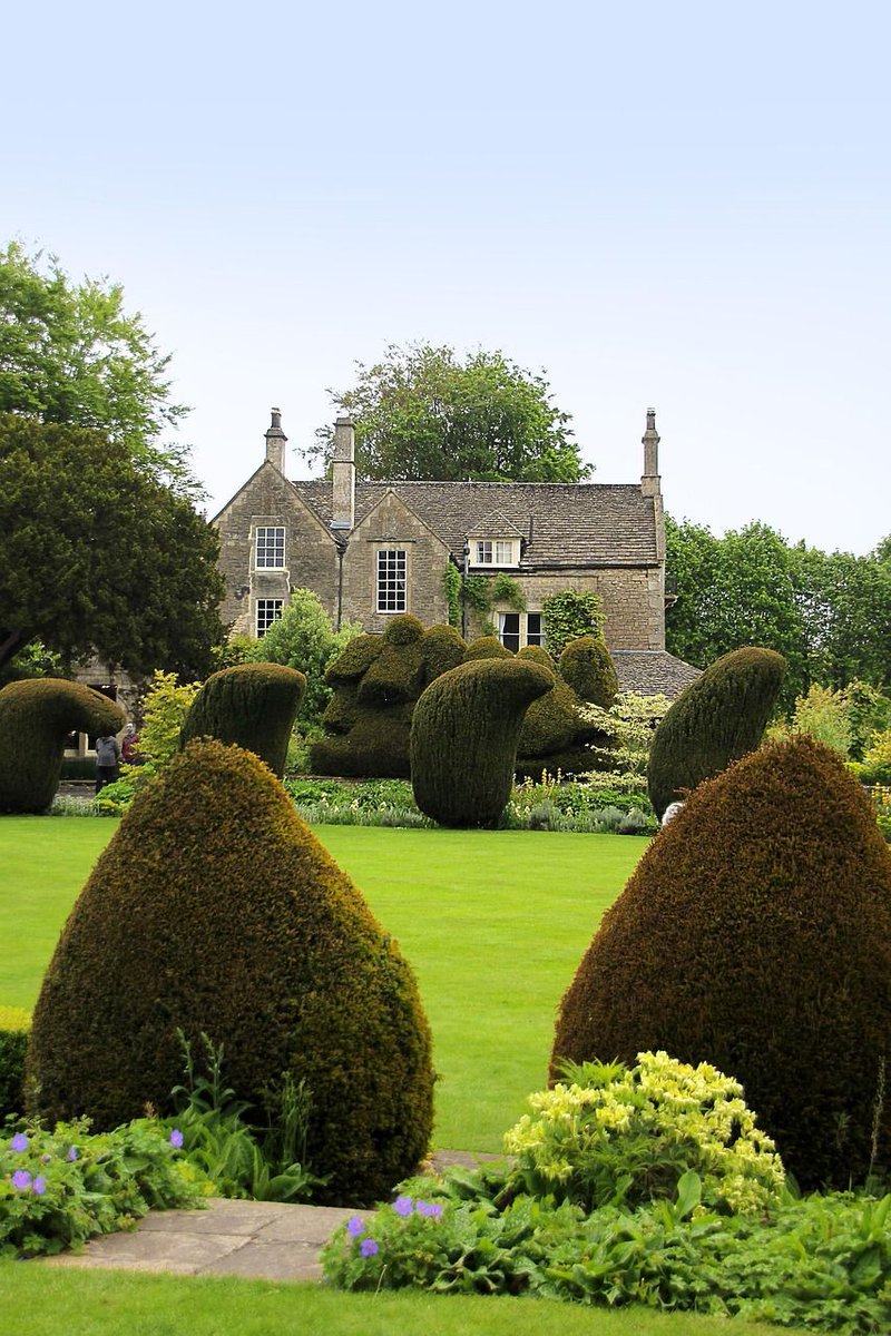 Eclipstweets's tweet image. We have gained a reputation as a trusted #securitysystems partner of those providing property management #solutions for high-net-worth individuals. Find out about the expertise we have developed to support these clients. buff.ly/v3U2hUR #power #internet #CCTV