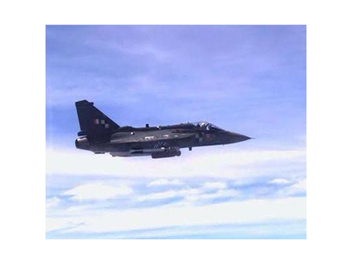 ani_digital's tweet photo. Defence Minister set to witness first LCA Mark 1A fighter jet made by HAL Nashik
Read @ANI Story | https://t.co/7Z1rHGQ2mD
#DefenceMinister #LCAMark1A #fighterjet #HAL #Nashik https://t.co/ncrlVEi1lI