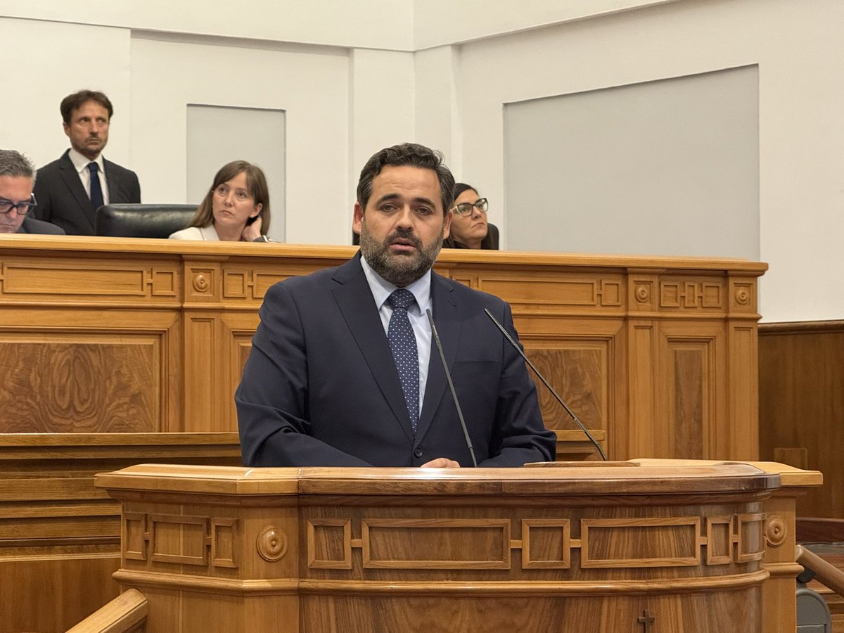 santi_serrano's tweet photo. “La sociedad castellanomanchega está muy por encima de su gobierno. Esta tierra merece mucho más” @paconunez_ #DER2025 #PacoNúñezPresidente https://t.co/6YjNX6BALa