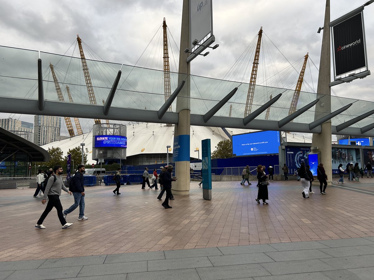Ok I am starting the line for #BreachLondon! Numbers will be given out near the entrance