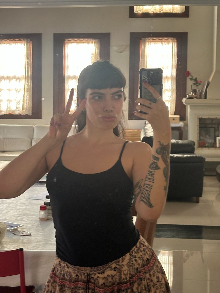 LizLatelyyx's tweet photo. Some call me addictive... but I'm just insanely turned on and craving fun. DM me if you're brave! ❤️ https://t.co/Gp7FdHNqqr