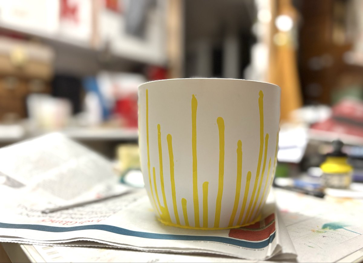 Attempting a plant pot with drips that don’t follow gravity. More colours added soon