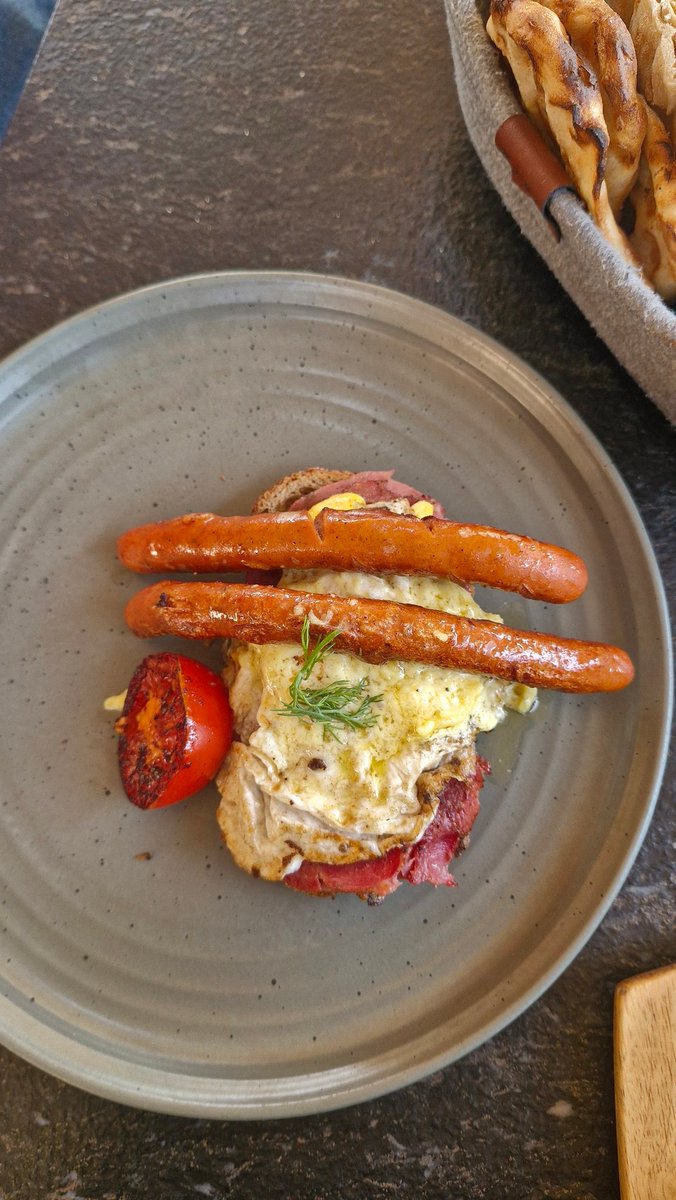 فاطمه tweet media