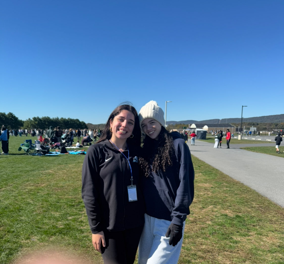Girls helping out at the annual Special Olympics Event at CD <a href="/Syncere_Matt8/">Syncere Matthews</a> <a href="/KayanahT/">Kayanah Taylor</a> <a href="/oliviagreen40/">Olivia Green</a>