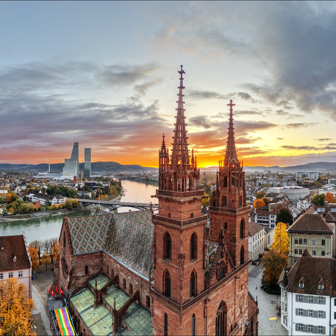 77 Diamonds tweet media