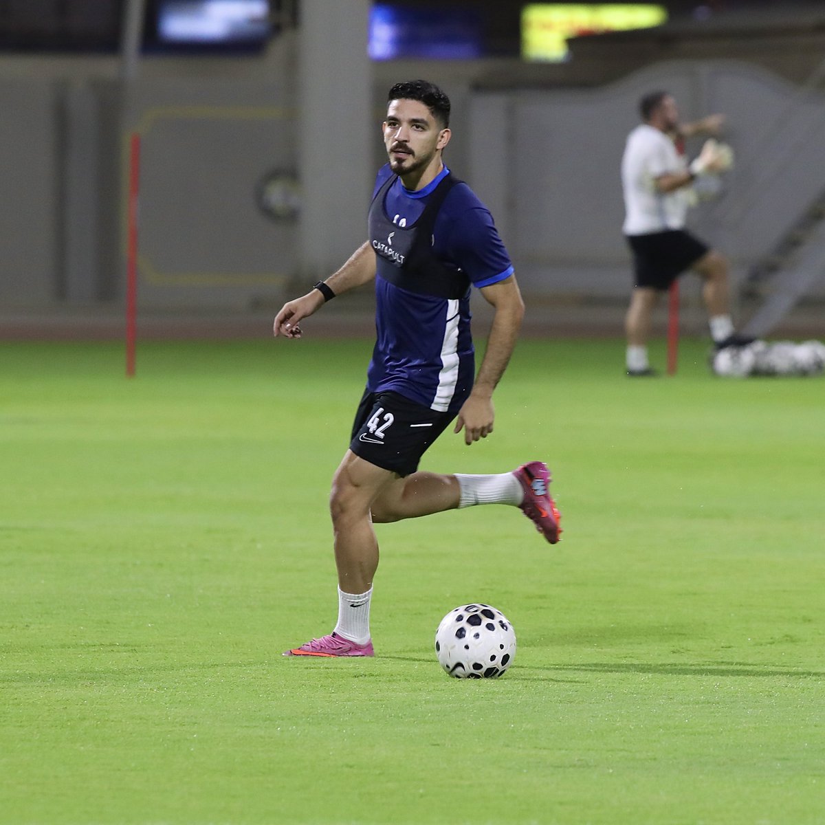 KalbaFCE's tweet photo. The Tigers concludes their last training session before facing Shabab Al-Ahly team tomorrow evening 🐅 https://t.co/ibP9t933nb