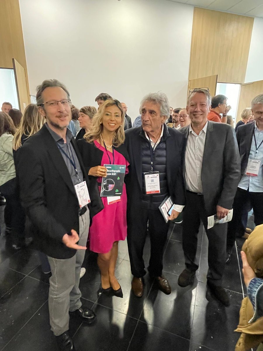 SPLF_SocPneumo's tweet image. La nouvelle édition du livre échocardiographie et cœur droit par Bouchra LAMIA paru et  diffusé aux journées du Réseau français, hypertension pulmonaire, avec Marc HUMBERT, David, MONTANI et Gérald SIMONNEAU
#echocardiographie  #respiration #poumon #HTAP