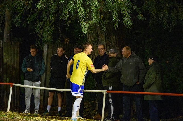 joshcoulson04's tweet image. Up the Jockeys 💛💙 
Good to see some of the Lynn boys last night. @bengray_1979 @Leasky_1_5 @Dansuckling9 💙 and big little AL @alecmarshy