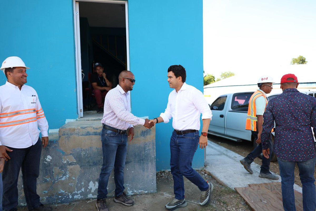 warnaudbisono's tweet photo. Supervisamos la ampliación del Acueducto Múltiple Monción–Sabaneta, una obra que llevará agua potable a más de 30,000 habitantes. Este proyecto es parte de nuestro compromiso de corregir déficit histórico en el suministro y dignificar comunidades olvidadas.

#SomosINAPA https://t.co/McnkDEcwe1