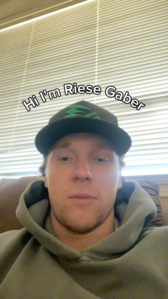 OffScriptApp's tweet image. You’ve watched him light it up, now you can talk to him. 👀
Meet Riese Gaber, one of the first athletes on OffScript, the new way for fans to connect directly with the players they grew up cheering for.
Ask questions, get advice, and start a real conversation.
#offscriptapp
