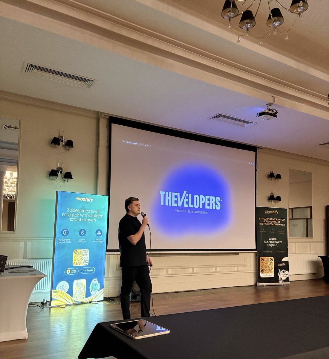 Dziękujemy wszystkim za wspaniały wieczór w Lublinie, przyszliście tłumnie i słuchaliście uważnie. Gratulacje dla drużyny <a href="/CashifyEu/">Cashify.eu</a> za wspaniałą organizację wydarzenia. 

Dzięki prezentacji <a href="/sir_mimok/">Iwo</a> pochyliliśmy się nad tematem postrzegania i kreowania informacji. Temat