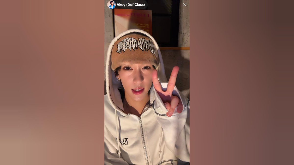 why_yaaa's tweet image. 16/10 • อะกิ • 🎂
ไลฟ์ย้อนหลังอัพเสร็จแล้วค่ะ

youtu.be/vtMbKRp8_4A

#Defclass_Akey 
#Akey #DefClass 
#デフクラス #เดฟคลาส

『#PrivateJet』 2025.10.03(Fri)
New Digital Single Release✈️
[Track List]
01. Private Jet
02. 24/7
defclass.lnk.to/PrivateJet