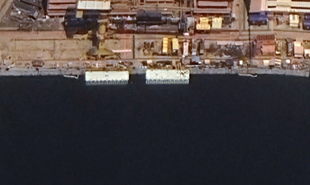 Mrcool63040811's tweet image. Satellite Imagery from May shows an empty pier. Looks like someone big was at sea during Op Sindoor.
IYKYK😁🤫