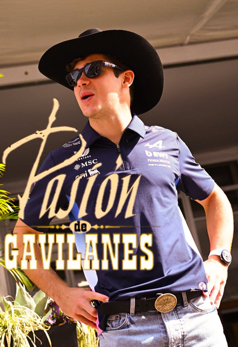 stranglecler's tweet image. QUIÉN ES ESE HOMBREEEE QUE ME MIRA Y ME DESNUDAAA