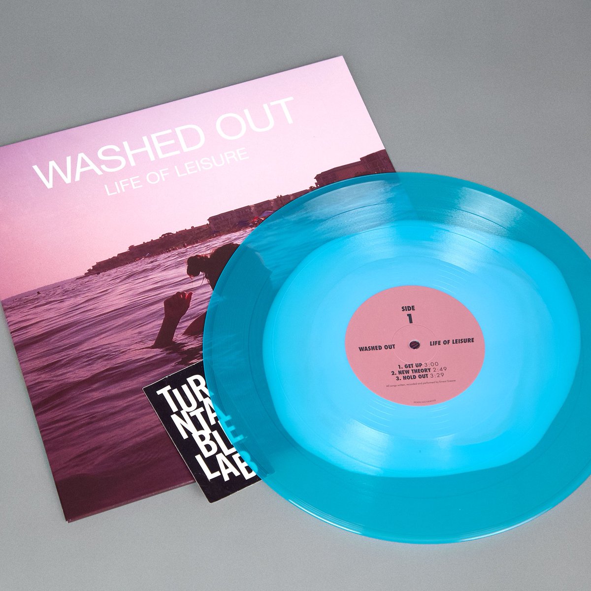 TurntableLab's tweet image. Washed Out / Life Of Leisure (2009) Turntable Lab Exclusive
↘ 'blue lagoon' numbered edition of 1000:
⇢ turntablelab.com/washedoutttl
@realwashedout #washedout #lifeofleisure #ernestgreene #feelitallaround #ttleditions #ttlexclusivo #withinandwithout
