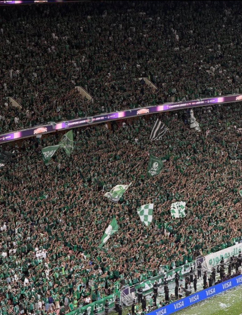 جمهور الاهلي بكره المباراه والنقاط مهمه ويوم اجازه وتوقيتها ممتاز مو معقوله عدد المبيعات مو معقوله الهدوء اللي حاصل ،، اقسم بالله نقاط مهمه في سلم الدوري ماراح تجي إلا بدعمكم