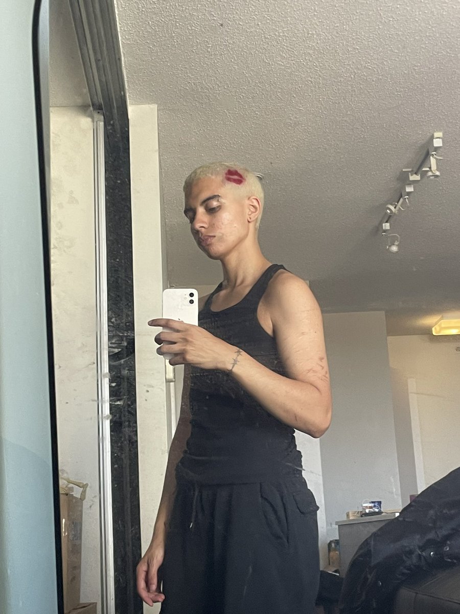 femmefvckerr's tweet photo. Goodmorning lesbians, don’t forget to drink some water and kick a man in the balls today💋#studtober https://t.co/I6NIIC4PA8