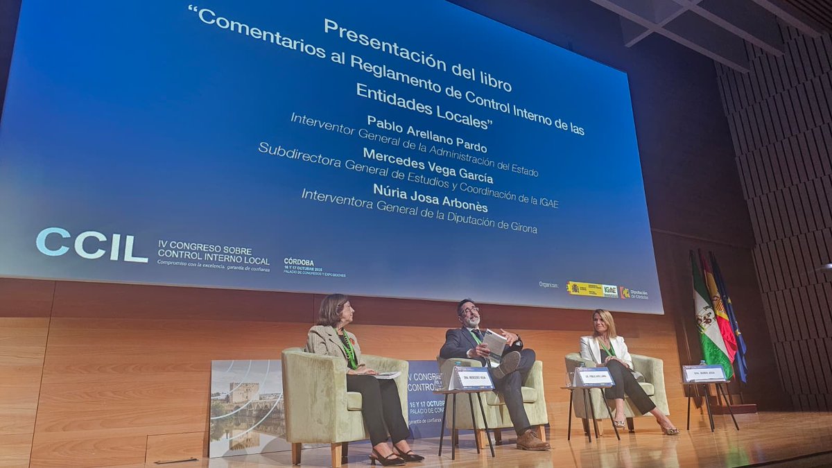 📙Presentamos en el #CCIL25 el libro ‘Comentarios al Reglamento de Control Interno de las Entidades Locales’, editado por <a href="/aranzadilaley/">ARANZADI LA LEY</a>.

<a href="/PabloArellano/">Pablo Arellano</a>, Mercedes Vega y Nuria Josa coordinan esta obra de referencia que analiza el RCIL.

#CulturaDeControl #GestiónPública #CCIL25