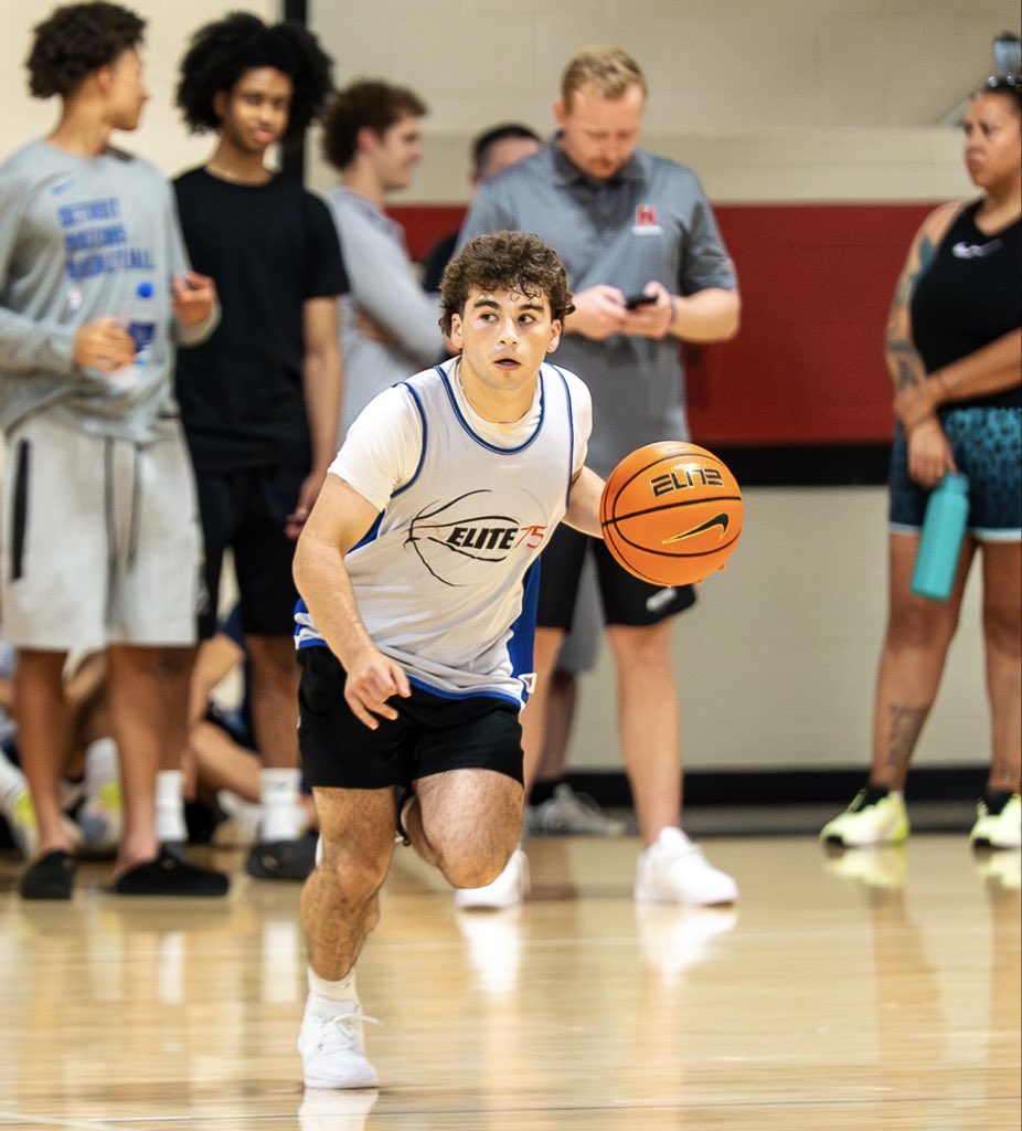 1 and 0 Hoops Recruiting tweet media
