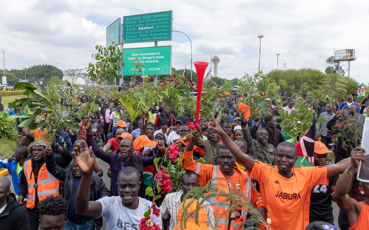 WilliamsRuto's tweet image. Standing among his people, I was deeply moved by the sea of faces - men, women, and children - united in grief, gratitude, and pride for a life that touched us all.