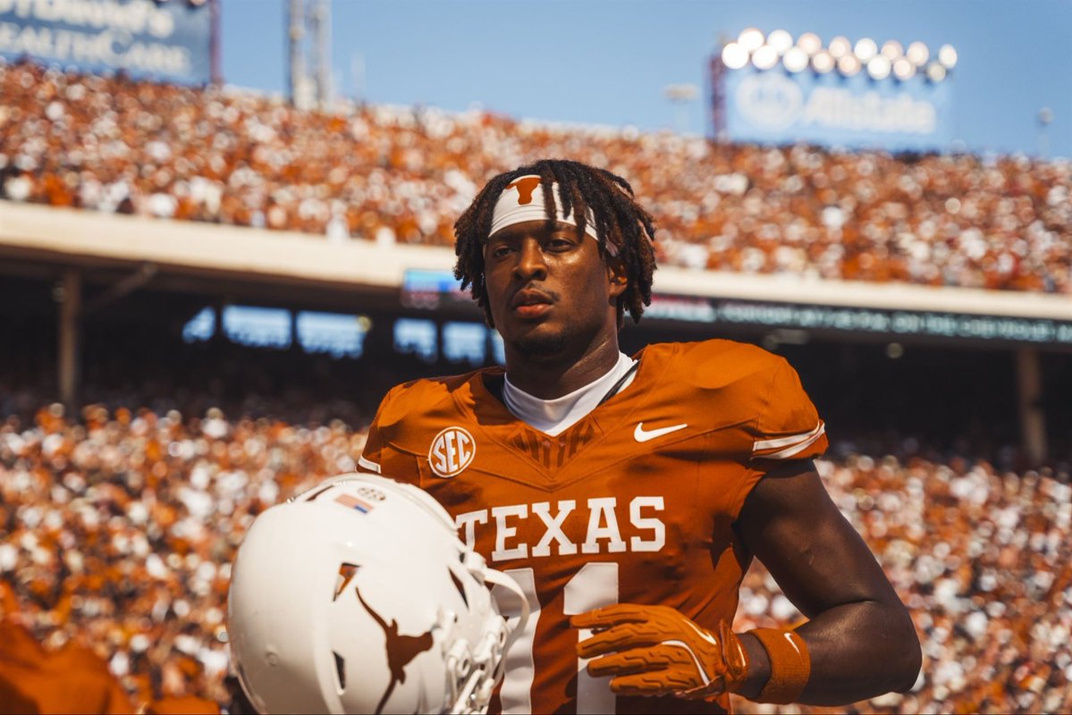 AnwarRichardson's tweet image. Texas football coach Steve Sarkisian said WR @mterry_3 has moved to the RB room since the departure of Jerrick Gibson. Said Gibson was a scout team running back. Sarkisian said Terry has been impressive so far.