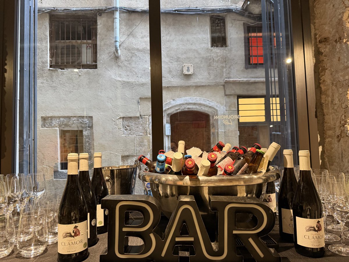 唐诗云 June tweet media