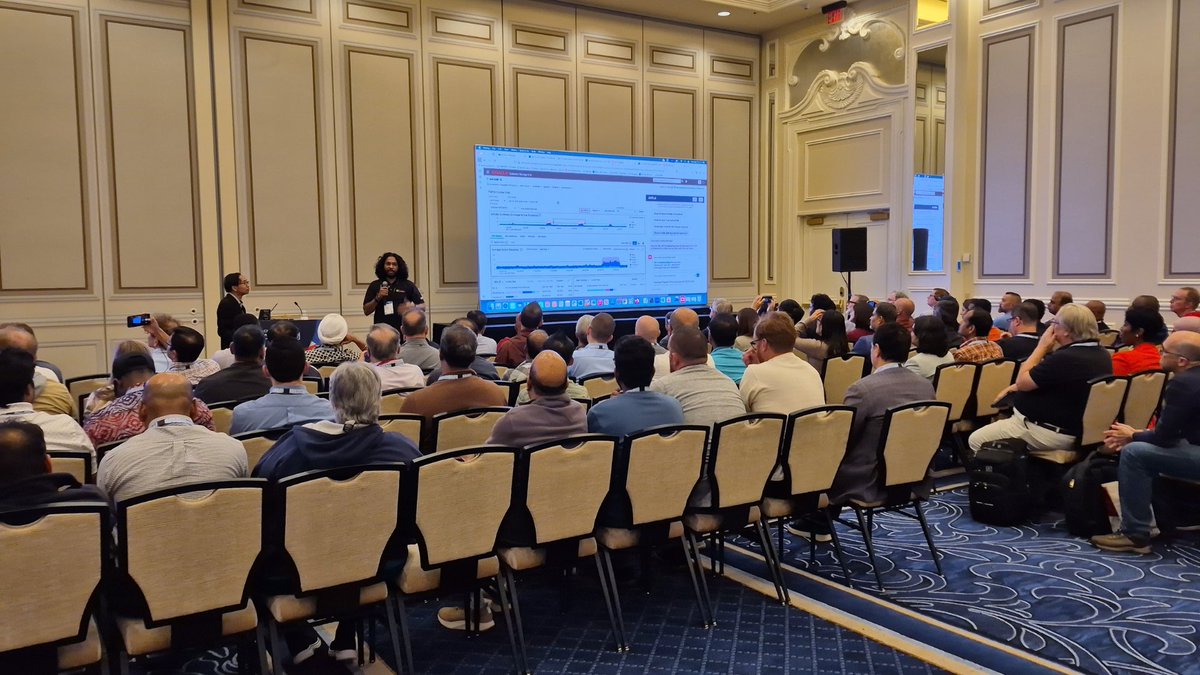 sai_penumuru's tweet image. What an energetic audience! 🔥 It was a full house for our session “AWR.ai: New LLM-Powered Investigations into Database Performance [LRN2899]” — and I’m still buzzing from the excitement!

Huge thanks to everyone who joined us (and even stayed an extra 30…