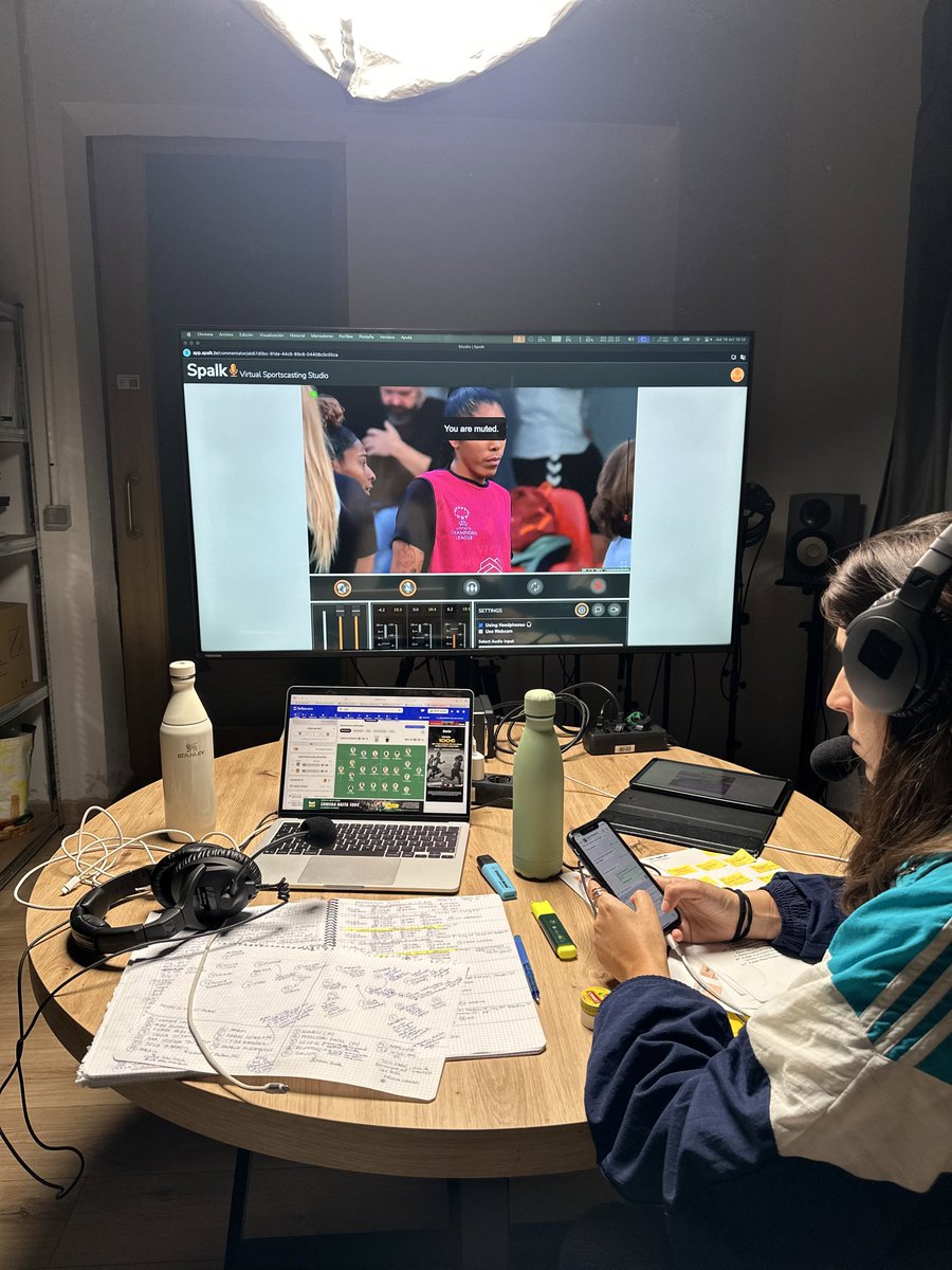 A las 18:45h, pon <a href="/DisneyPlusES/">Disney+ España</a>, que te contamos un Atleti v Manchester United de la #UWCL que tiene PINTAZA. 

Con <a href="/andreaSeguraS/">Andrea Segura</a>, claro.